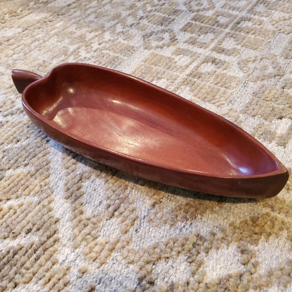 A 1960s 70's Leaf Shape mahogany mid modern tray - Picture 1 of 6